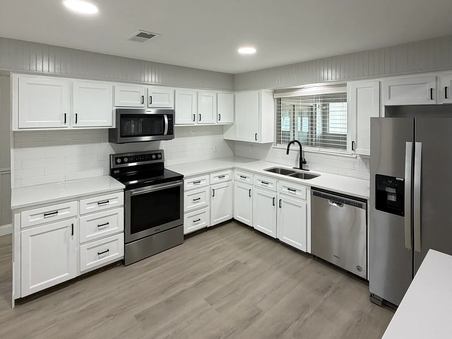 3 bed, 1850 sqft, $2,800 — Photo 2
