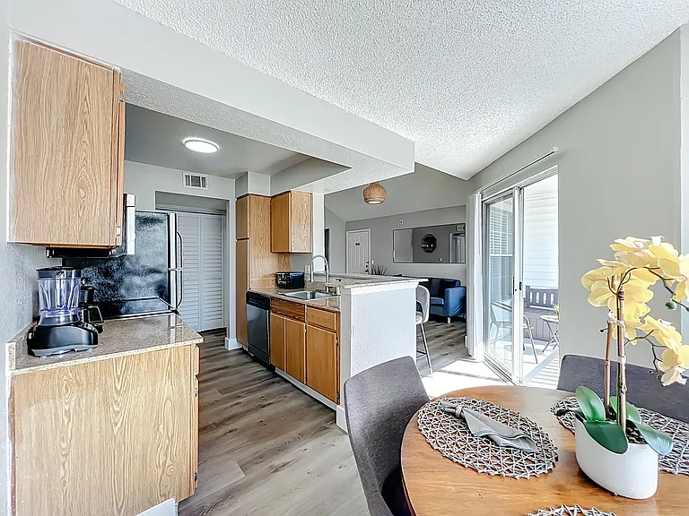 11562 Westwood Blvd #934 — Photo 7