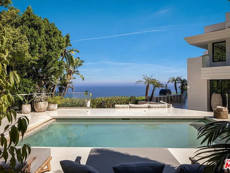 4310 Encinal Canyon Rd — Photo 22