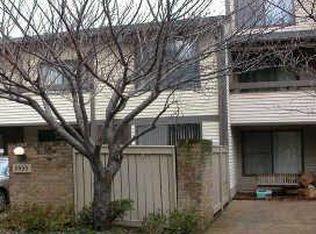 9535 Copps Hill Dr, Montgomery Village, MD 20886