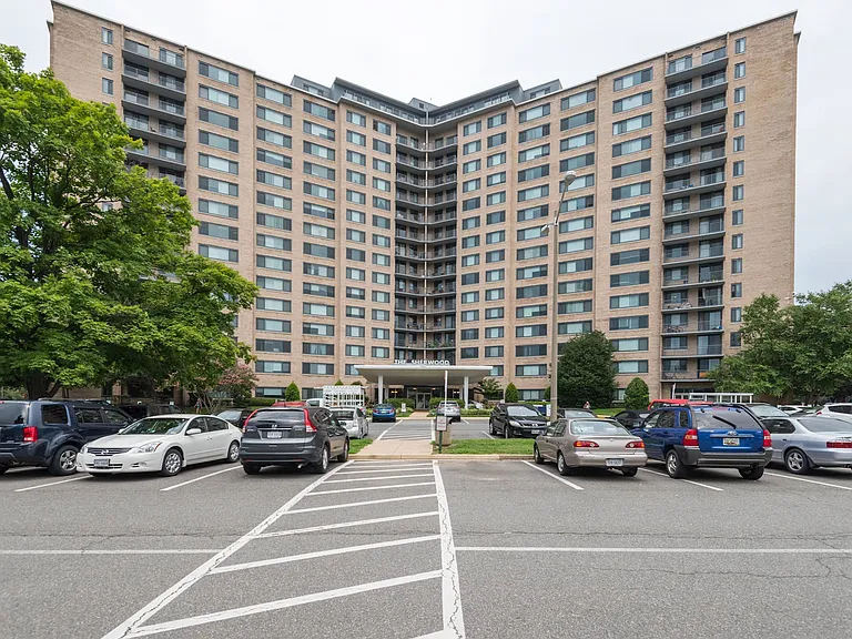 Sherwood at Southern Towers — Photo 24