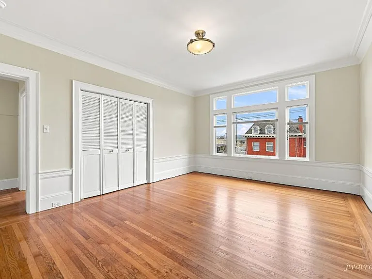 2255 Lake St #9 — Photo 7