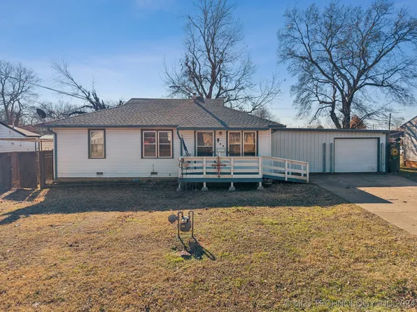 300 W 44th St, Sand Springs, OK 74063