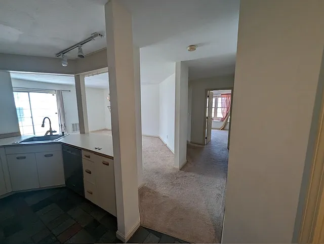 28 James St #31 — Photo 5