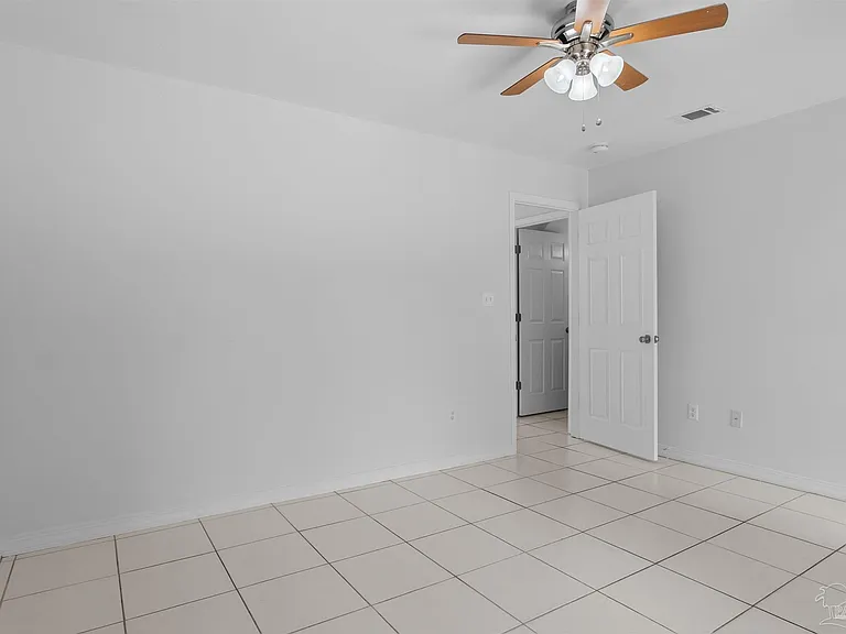 1356 Redwood Ln — Photo 12