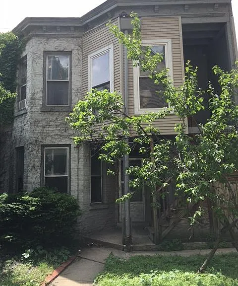 3246 N Seminary Ave #1R — Photo 1