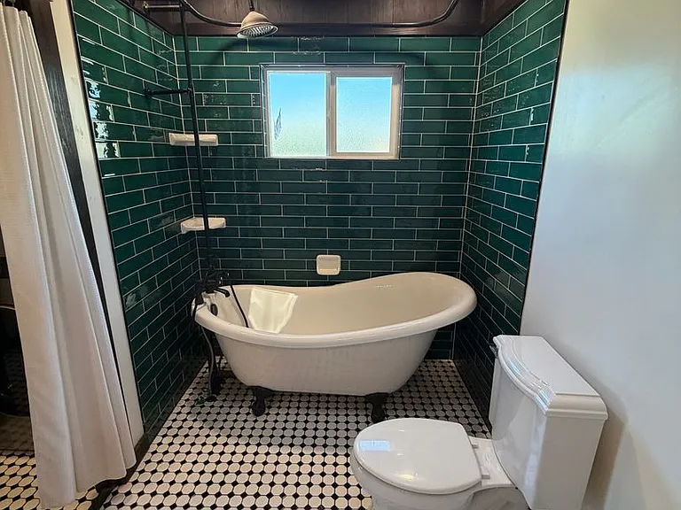 2329 Scenic Ave — Photo 17