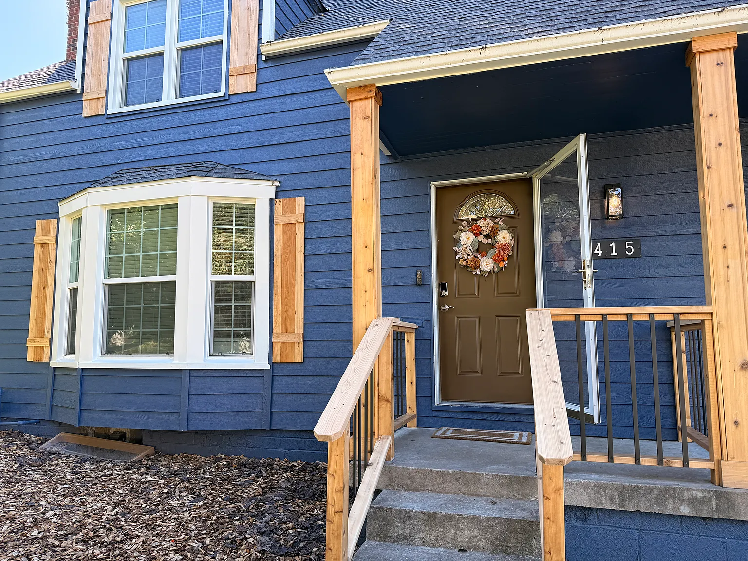 3 bed, 1.5 bath, 1726 sqft, $3,000 — Photo 1