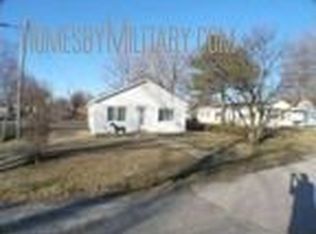 310 SW 10th St, Oak Grove, MO 64075
