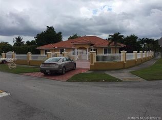 9350 SW 42nd St, Miami, FL 33165