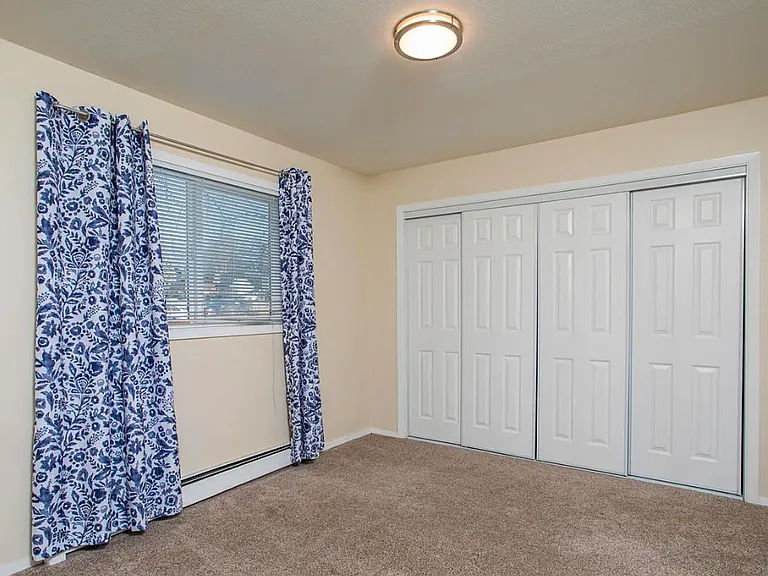 8601 Molanary Dr — Photo 7