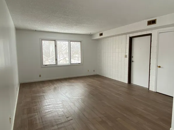 1731 S 15th St #6, Lincoln, NE 68502