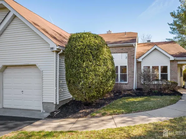 146 Nathan Dr, North Brunswick, NJ 08902