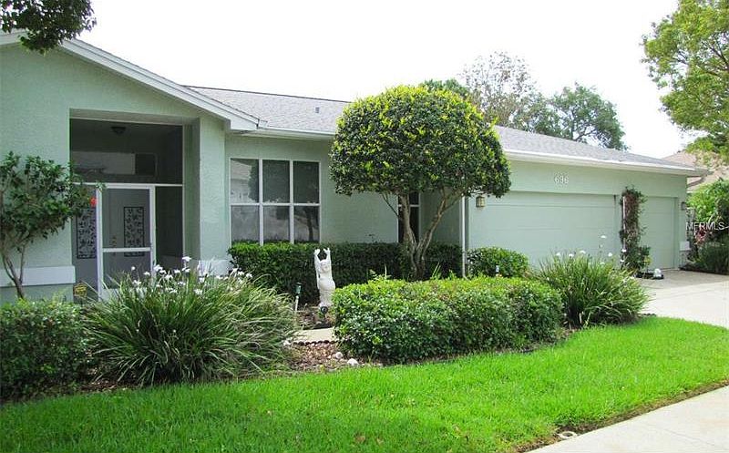 1st image of 696 Hidden Lake Dr