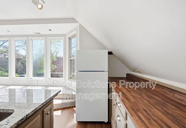 255-257 Loraine Ave #5 — Photo 18