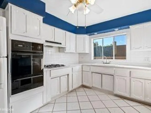 3441 W Bryn Mawr Ave APT 1, Chicago, IL 60659