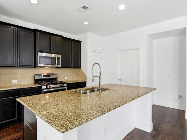 8206 Summer Lake Pass Ln, Rosenberg, TX 77469