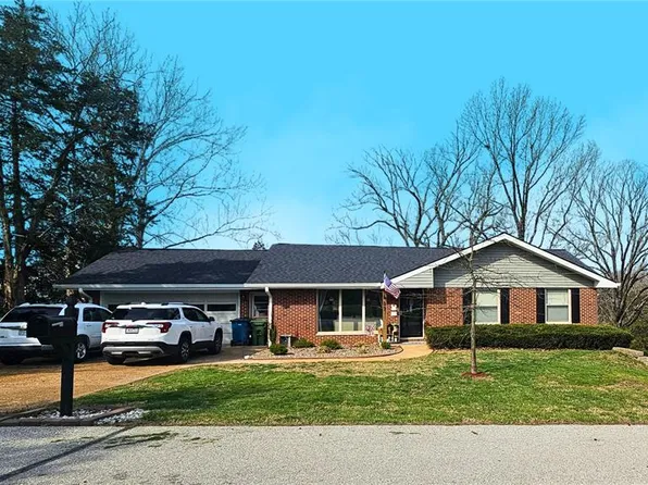 12 Lakewood Dr, Hillsboro, MO 63050