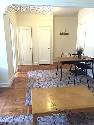 Rented by Compass | media 22