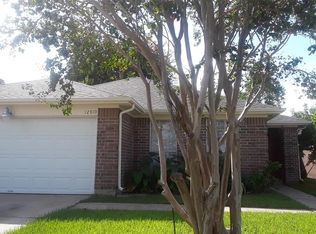 12910 Rockford Dr, Houston, TX 77048