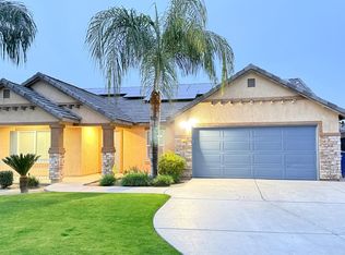 9122 Staten Island Dr, Bakersfield, CA 93311