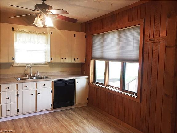 4th image of 8291 Nowlen St