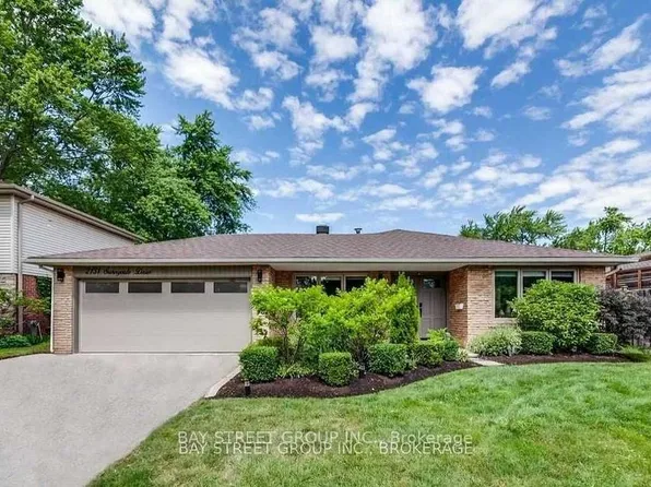 2131 Sunnyvale Dr, Oakville, ON L6L 1W6