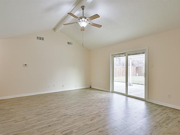 5th image of 10102 Kirkglen Dr