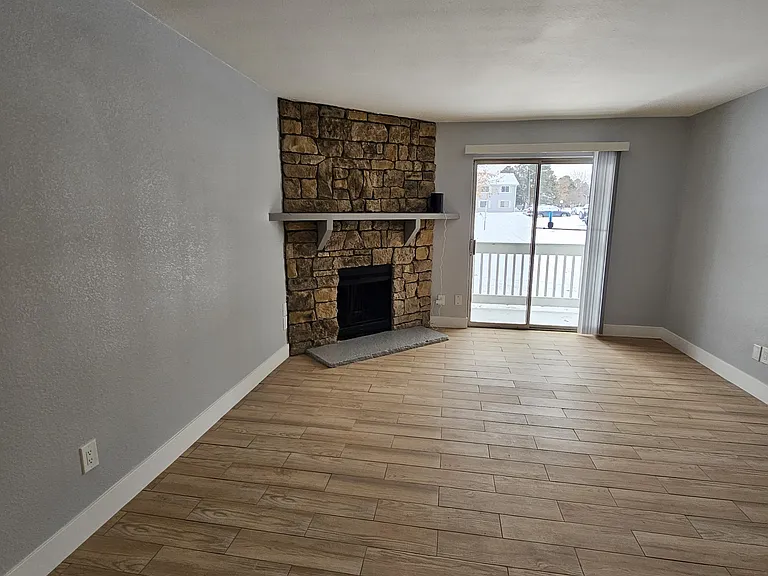 1926 S Vaughn Way #104 — Photo 10