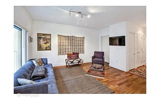 Rented by Douglas Elliman | media 4