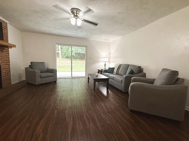 4728 Pimlico Dr — Photo 5