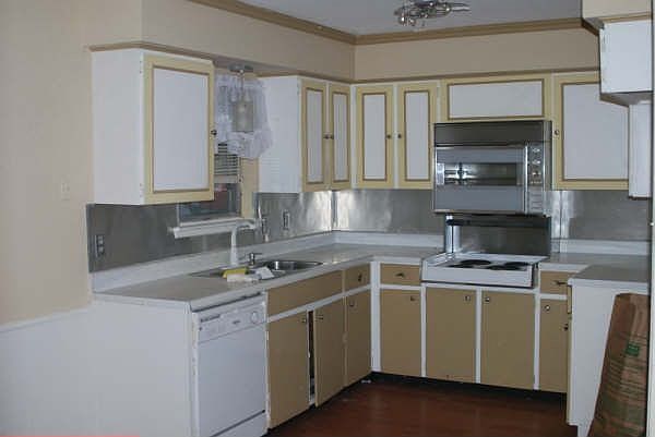 Spacious Kitchen