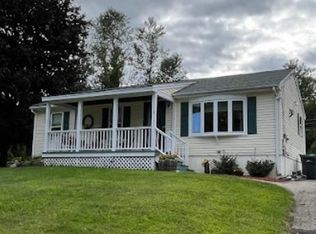 9 Brandywine Dr, East Kingston, NH 03827