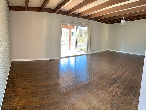 3rd image of 3930 Montclair Rd APT C