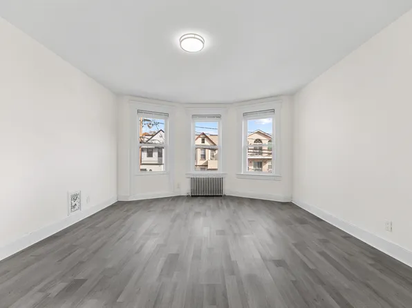 147 Bidwell Avenue image 9 of 10