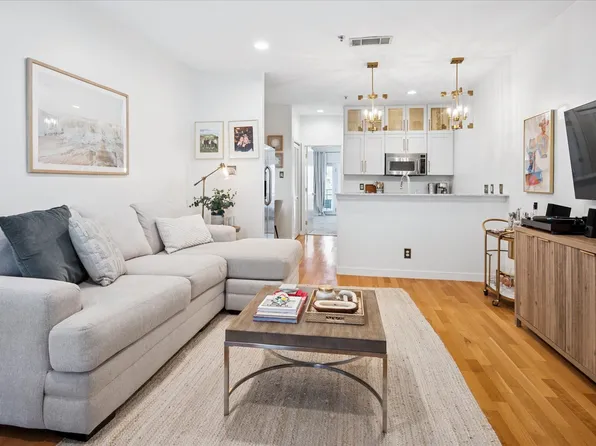 4111 Cole Ave APT 32, Dallas, TX 75204