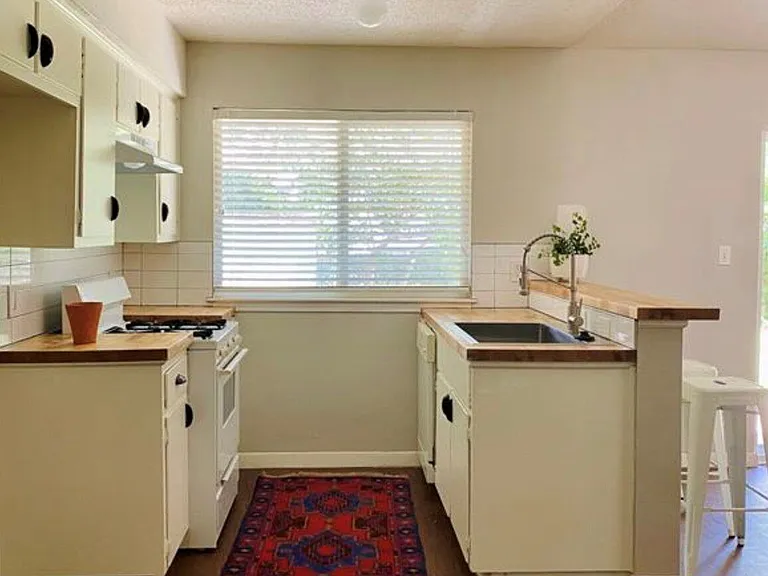 6109 Glen Meadow Dr — Photo 5