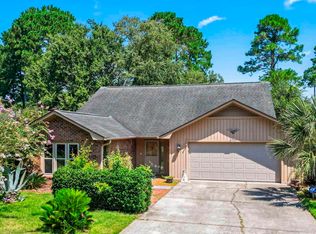111 Laurelwood Ln, Conway, SC 29526