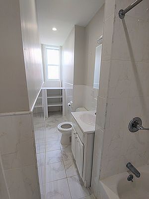 5th image of 566 Leonard St APT 3R