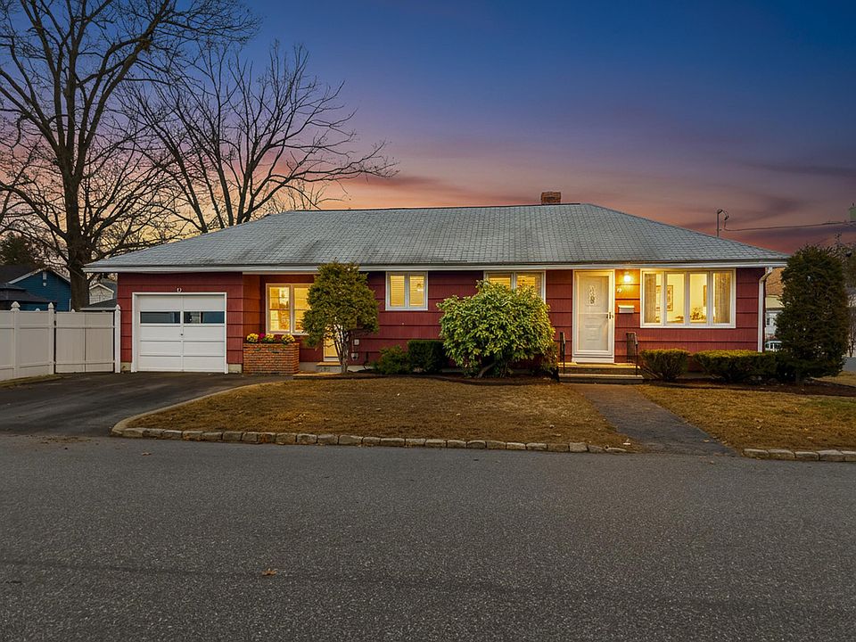 1st image of 90 Glenwood Avenue