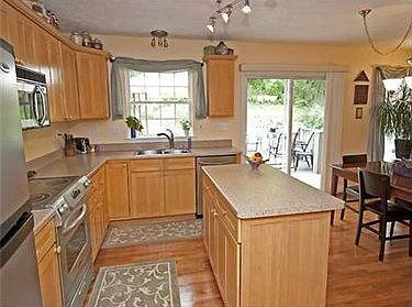 5th image of 2276 Watchfield Dr