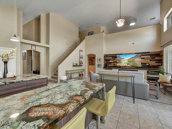 5th image of 1118 E POTTER Drive