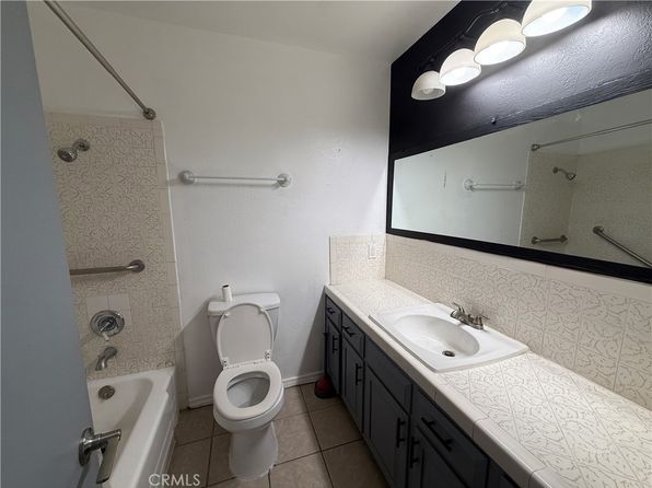 605 S Indian Hill Blvd APT A, Claremont, CA 91711