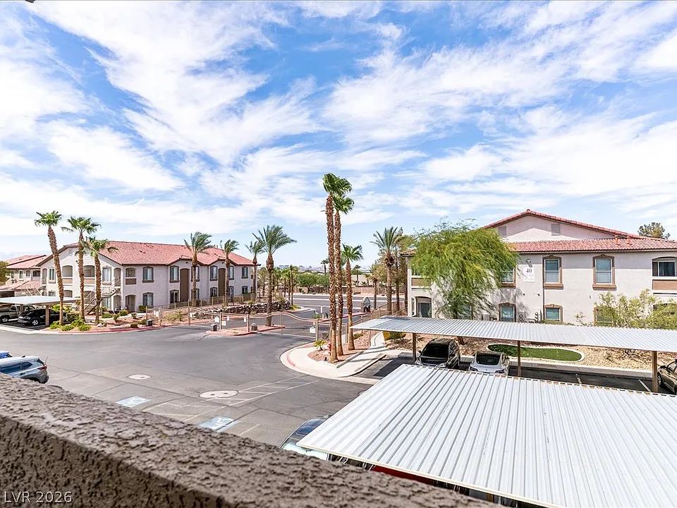 2305 W Horizon Ridge Pkwy #3923