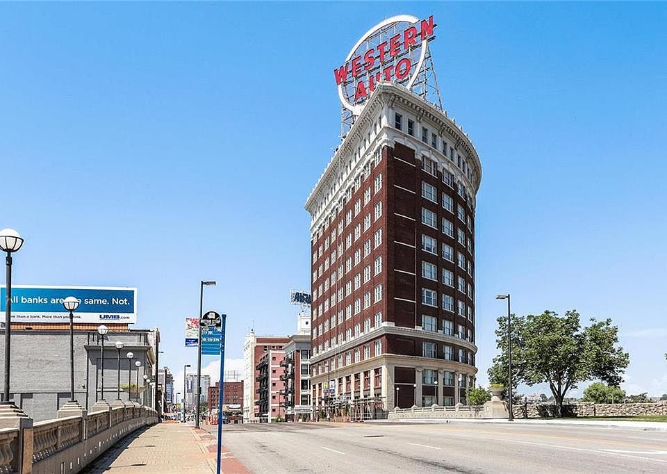 1st image of 2107 Grand Blvd APT 507