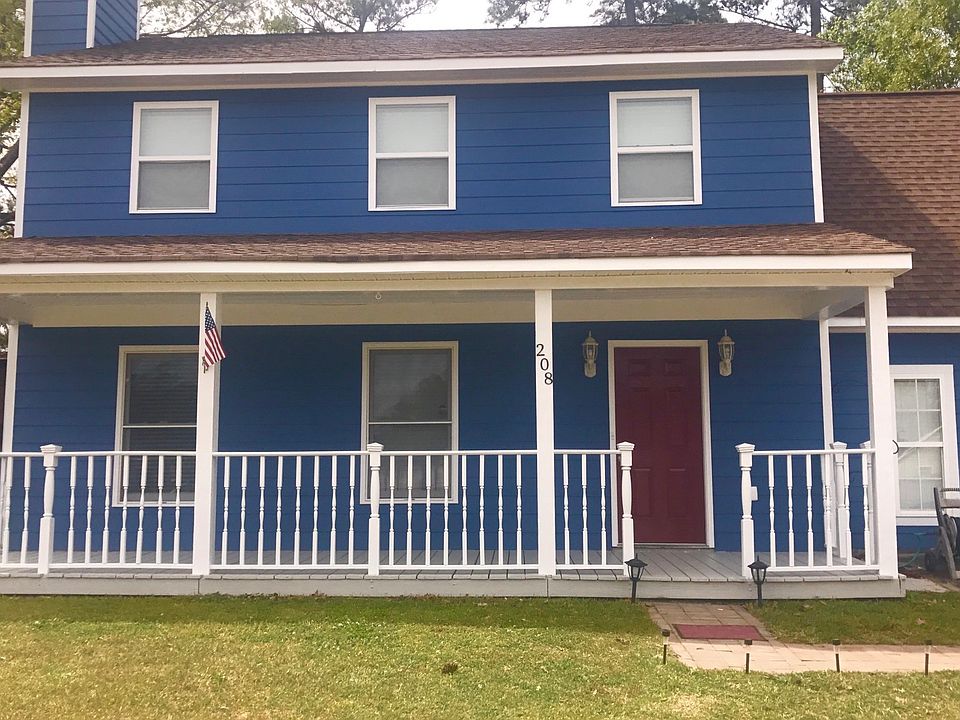 2nd image of 208 Pebble Ln
