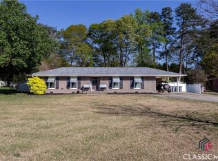 125 Westwood Ave, Bogart, GA 30622