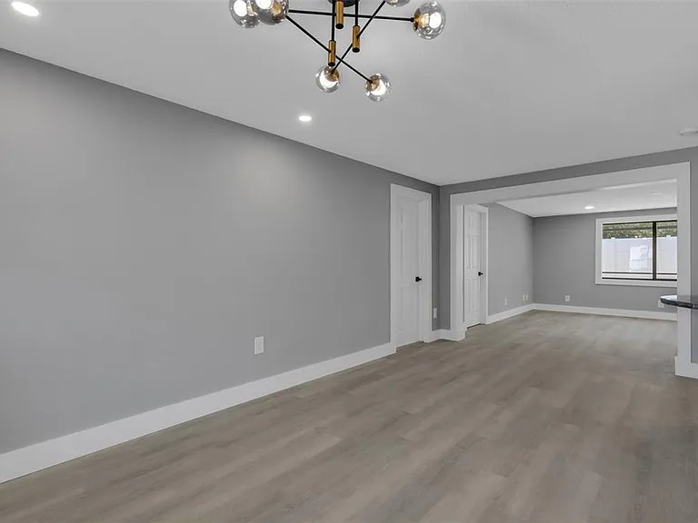 4645 Hunter Ridge Dr — Photo 30