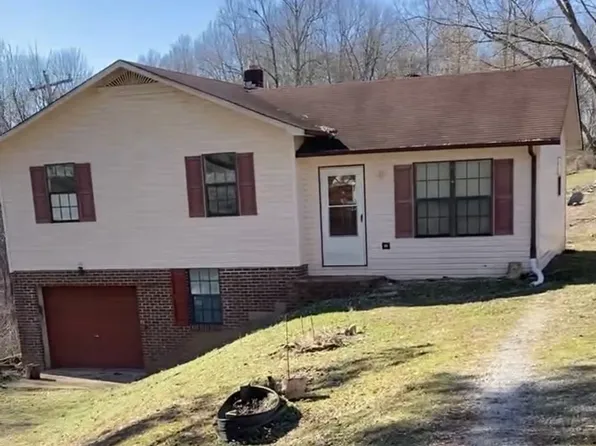 1357 Free Hill Rd, Celina, TN 38551