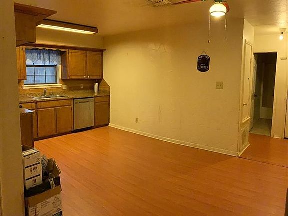 4th image of 6558 Grawood Dr